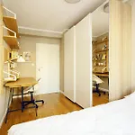 아파트 Comfy 3-room - Centre - Free Parking For 2 Cars & Balcony And Lift 브로츠와프