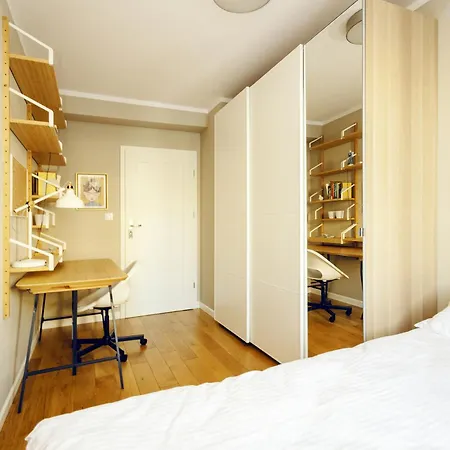 公寓 Spacious 3-room - Centre - Free Parking For 2 Cars - Balcony 弗罗茨瓦夫