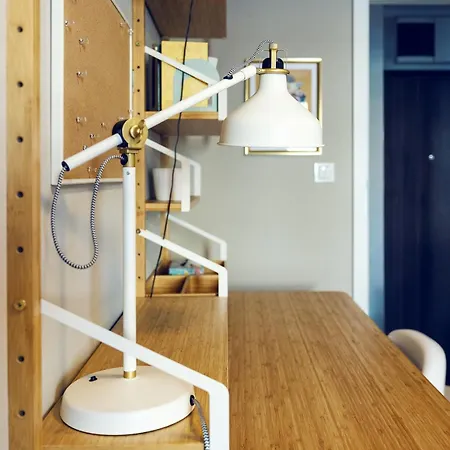 شقة Comfy 3-room - Centre - Free Parking For 2 Cars فروتسواف