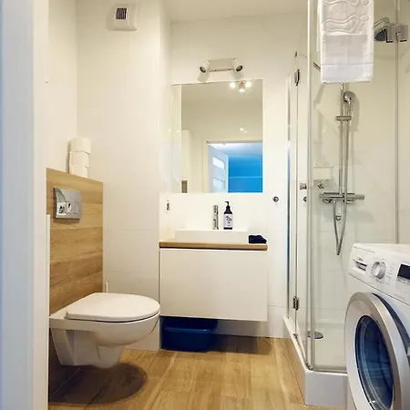 Comfy 3-room - Centre - Free Parking For 2 Cars