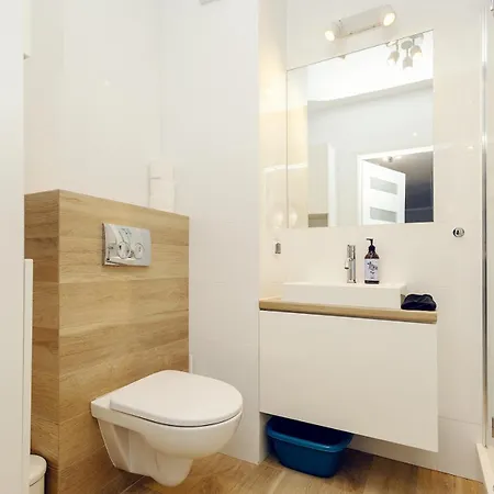 公寓 Spacious 3-room - Centre - Free Parking For 2 Cars - Balcony
