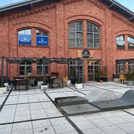 Spacious 3-room - Centre - Free Parking For 2 Cars - Balcony 弗罗茨瓦夫
